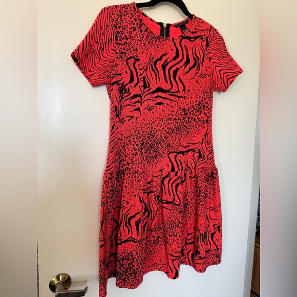 Victoria’s Secret Short Sleeve Mini Animal Print Dress in Size XS - Picture 2 of 6